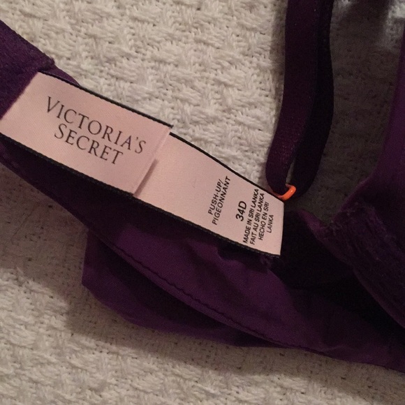 Victoria's Secret Plum Push-Up (34D) - Picture 2 of 2